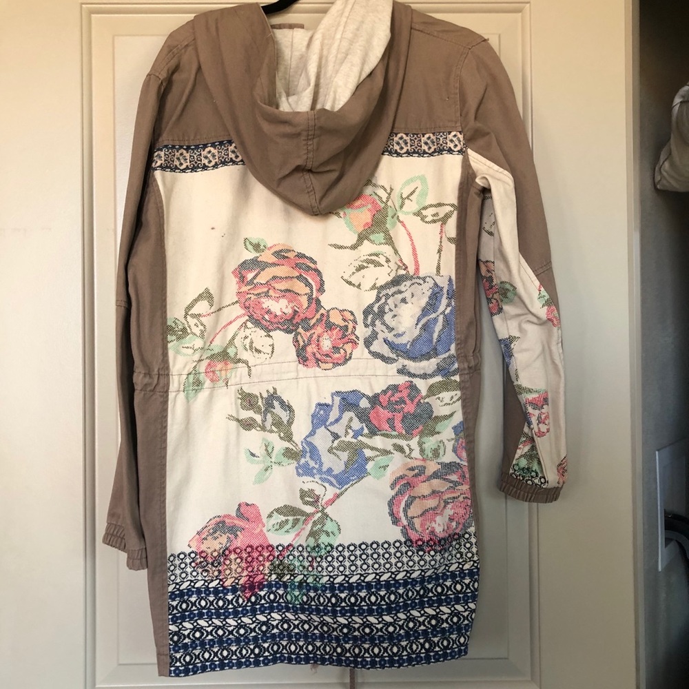 Jacket - Picture 2 of 3